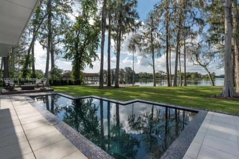 Casa en venta en Winter Park, Florida, 5 dormitorios, 465.07 m2 № 1989433 - foto 1