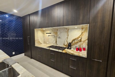 House in Winter Park, Florida 5 bedrooms, 465.07 sq.m. № 1989433 - photo 22