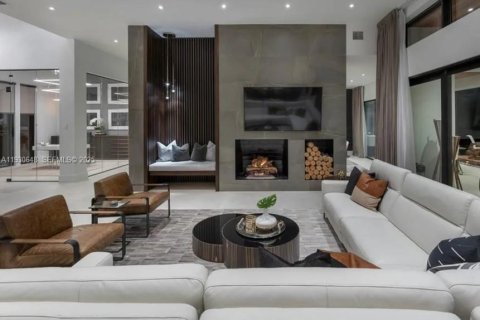 Casa en venta en Winter Park, Florida, 5 dormitorios, 465.07 m2 № 1989433 - foto 14