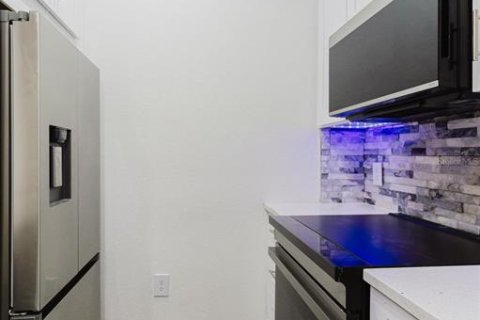 Condo in Tampa, Florida, 1 bedroom  № 2091705 - photo 27
