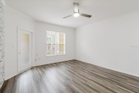 Condo in Tampa, Florida, 1 bedroom  № 2091705 - photo 16