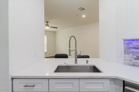 Condo in Tampa, Florida, 1 bedroom  № 2091705 - photo 23
