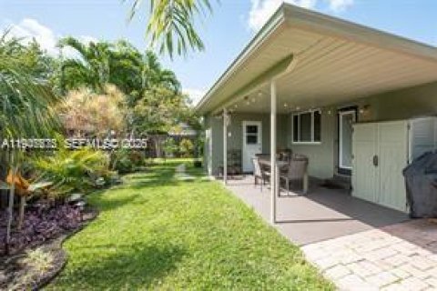 House in Oakland Park, Florida 3 bedrooms, 101.45 sq.m. № 2003811 - photo 23