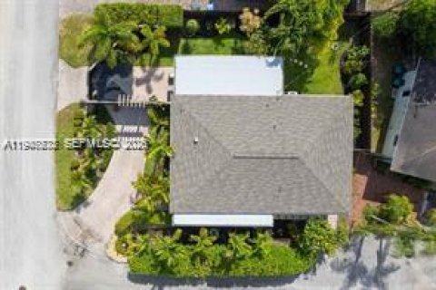 House in Oakland Park, Florida 3 bedrooms, 101.45 sq.m. № 2003811 - photo 30