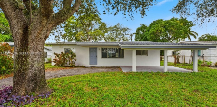 Дом в Помпано-Бич, Флорида 3 спальни, 130.43м2 № 1990751