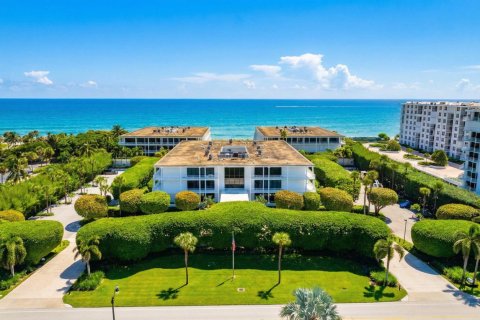 Condo in Palm Beach, Florida, 2 bedrooms № 2087676 - photo 25