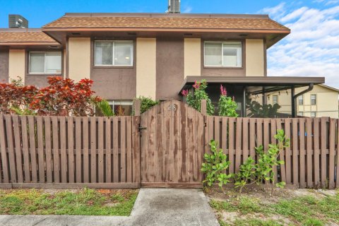 Copropriété à vendre à West Palm Beach, Floride: 2 chambres, 91.6 m2 № 2182879 - photo 2
