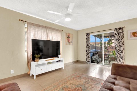 Copropriété à vendre à West Palm Beach, Floride: 2 chambres, 91.6 m2 № 2182879 - photo 10
