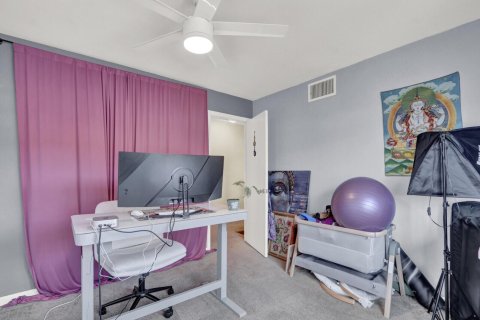 Copropriété à vendre à West Palm Beach, Floride: 2 chambres, 91.6 m2 № 2182879 - photo 27