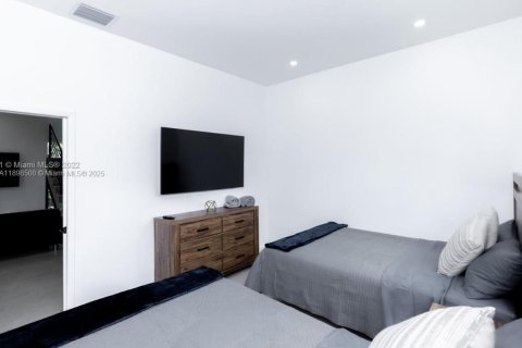 Townhouse in Miami, Florida 3 bedrooms, 215.44 sq.m. № 1952587 - photo 24