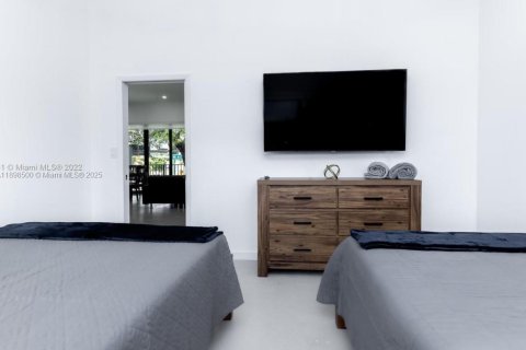 Townhouse in Miami, Florida 3 bedrooms, 215.44 sq.m. № 1952587 - photo 23