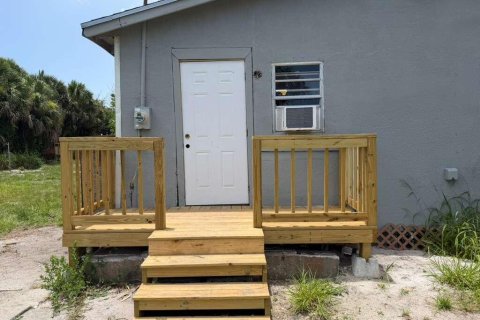 Apartment in Vero Beach, Florida 1 bedroom, 31.59 sq.m. № 2250138 - photo 7