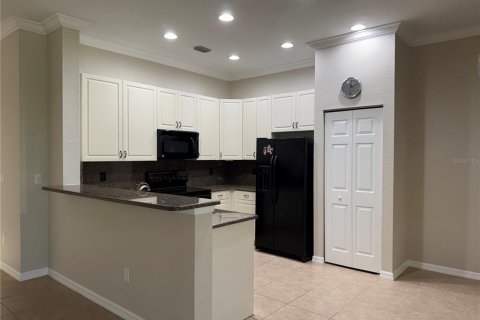 House in Wimauma, Florida 2 bedrooms, 138.05 sq.m. № 1849677 - photo 5