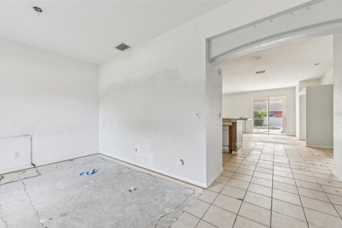 Villa ou maison à vendre à North Port, Floride: 3 chambres, 187.66 m2 № 1912709 - photo 6