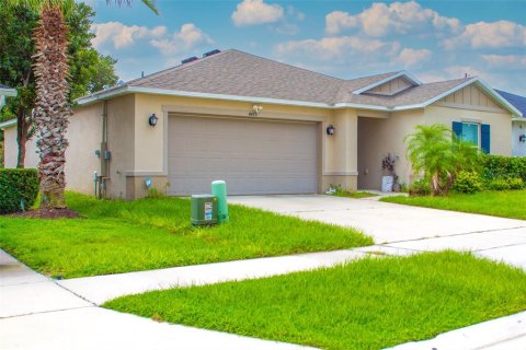 Casa en venta en Kissimmee, Florida, 3 dormitorios, 143.16 m2 № 2322593 - foto 2