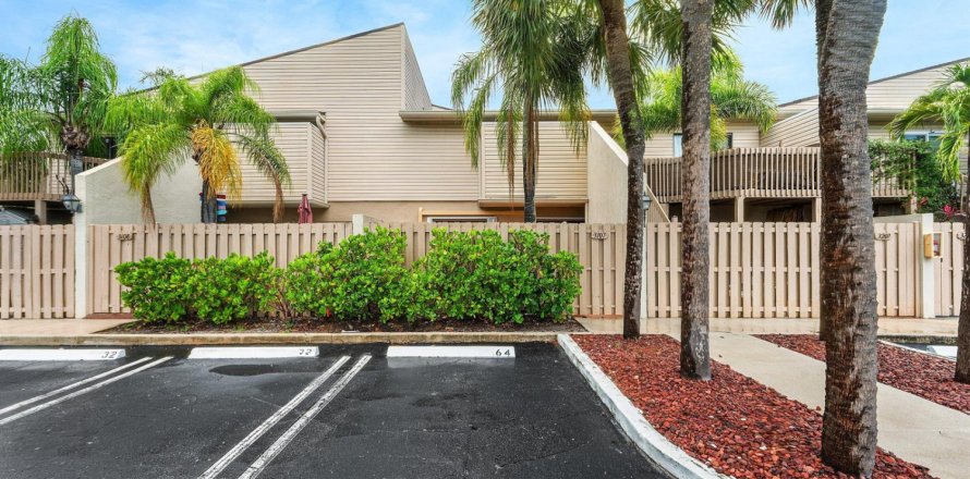 Condo in West Palm Beach, Florida, 2 bedrooms  № 2191610