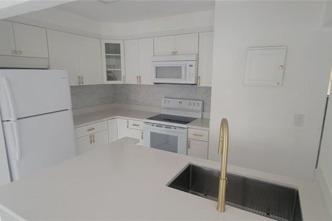 Copropriété à louer à Deltona, Floride: 2 chambres, 83.33 m2 № 2111885 - photo 12