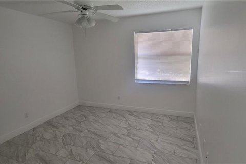 Copropriété à louer à Deltona, Floride: 2 chambres, 83.33 m2 № 2111885 - photo 16