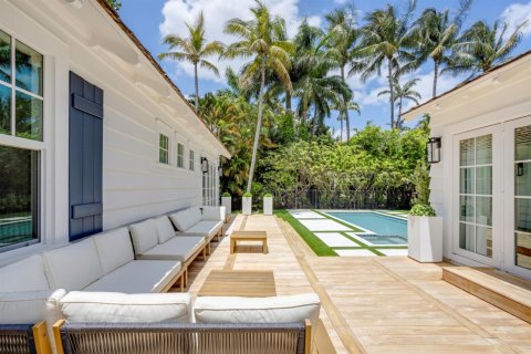 House in Delray Beach, Florida 4 bedrooms, 288 sq.m. № 2170088 - photo 22