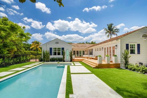 House in Delray Beach, Florida 4 bedrooms, 288 sq.m. № 2170088 - photo 25