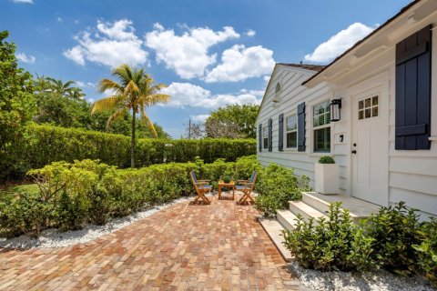 House in Delray Beach, Florida 4 bedrooms, 288 sq.m. № 2170088 - photo 29