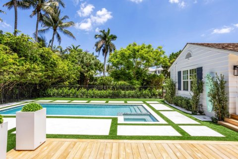 House in Delray Beach, Florida 4 bedrooms, 288 sq.m. № 2170088 - photo 27