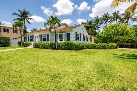 House in Delray Beach, Florida 4 bedrooms, 288 sq.m. № 2170088 - photo 5