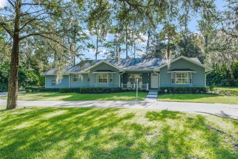 Villa ou maison à louer à Ocala, Floride: 3 chambres, 210.98 m2 № 2333939 - photo 3
