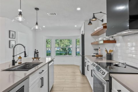 Villa ou maison à louer à Ocala, Floride: 3 chambres, 210.98 m2 № 2333939 - photo 13