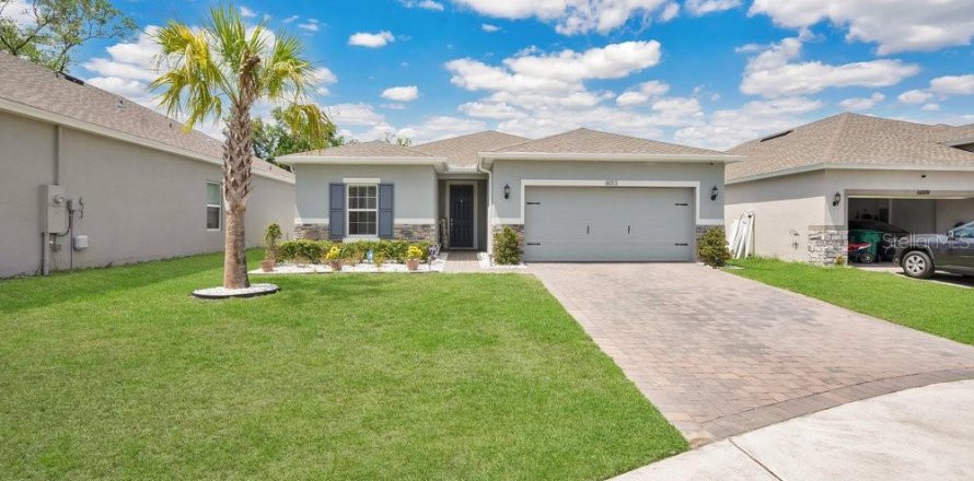 House in DeLand, Florida 4 bedrooms, 161.09 sq.m. № 1745498