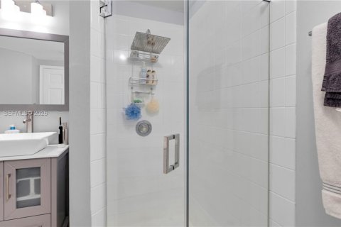 Villa ou maison à vendre à Miami, Floride: 3 chambres, 204.57 m2 № 2191297 - photo 25