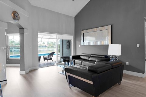 Villa ou maison à vendre à Miami, Floride: 3 chambres, 204.57 m2 № 2191297 - photo 6