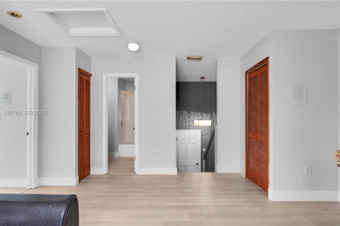 Villa ou maison à vendre à Miami, Floride: 3 chambres, 204.57 m2 № 2191297 - photo 29
