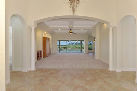 House in Port Charlotte, Florida 4 bedrooms, 280.29 sq.m. № 1894486 - photo 7