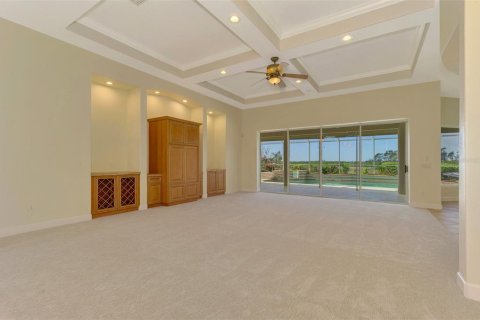 House in Port Charlotte, Florida 4 bedrooms, 280.29 sq.m. № 1894486 - photo 9