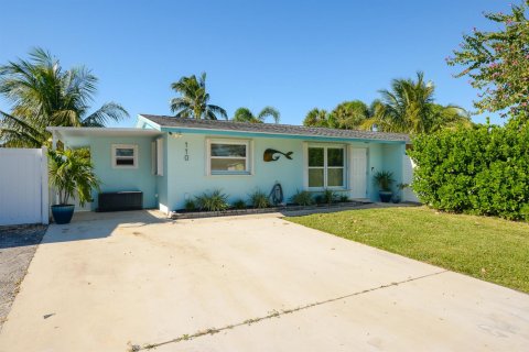 Villa ou maison à Stuart, Floride 2 chambres, 92.9 m2 № 2275385