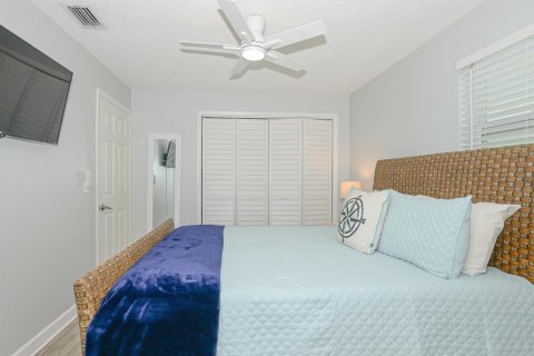 Villa ou maison à louer à Stuart, Floride: 2 chambres, 92.9 m2 № 2275385 - photo 19