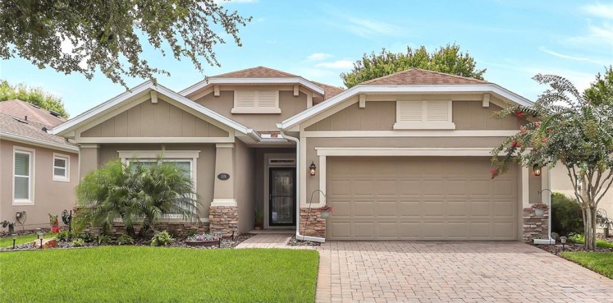 Villa ou maison à DeLand, Floride 3 chambres, 152.45 m2 № 1837970