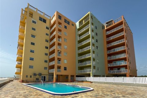 Condominio en venta en Indian Shores, Florida, 2 dormitorios, 104.98 m2 № 1774849 - foto 1