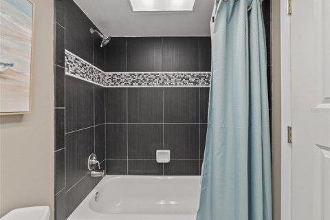 Condominio en venta en Indian Shores, Florida, 2 dormitorios, 104.98 m2 № 1774849 - foto 15