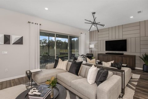 Casa en venta en Zephyrhills, Florida, 5 dormitorios, 242.85 m2 № 1597625 - foto 3