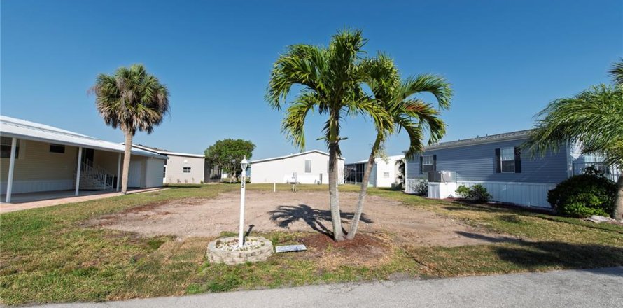 Land in Punta Gorda, Florida № 1641006