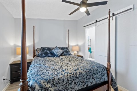 Снять в аренду квартиру в Те-Виллиджис, Флорида 5 комнат, 77.29м2, № 1169635 - фото 12