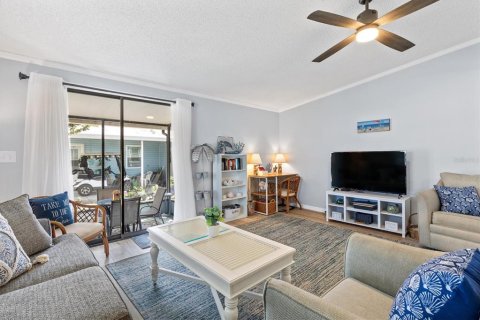 Снять в аренду квартиру в Те-Виллиджис, Флорида 5 комнат, 77.29м2, № 1169635 - фото 8