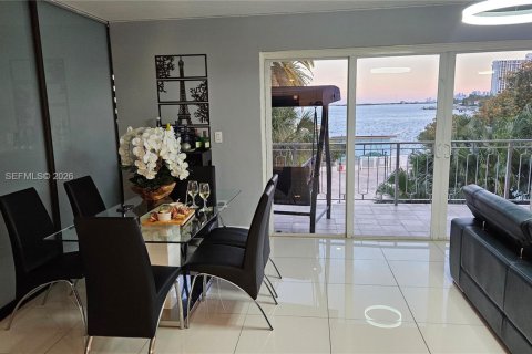 Condominio en venta en Miami, Florida, 2 dormitorios, 128.48 m2 № 2057945 - foto 7