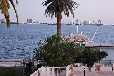 Condominio en venta en Miami, Florida, 2 dormitorios, 128.48 m2 № 2057945 - foto 21