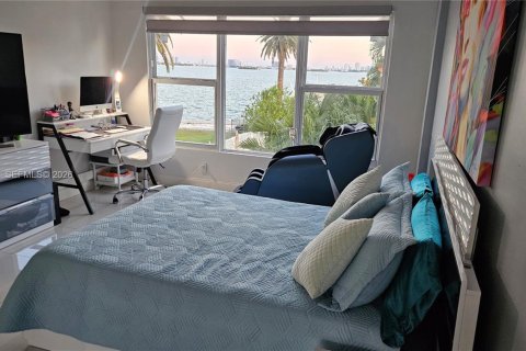 Condominio en venta en Miami, Florida, 2 dormitorios, 128.48 m2 № 2057945 - foto 10