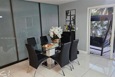 Condominio en venta en Miami, Florida, 2 dormitorios, 128.48 m2 № 2057945 - foto 6