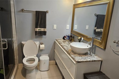 Condominio en venta en Miami, Florida, 2 dormitorios, 128.48 m2 № 2057945 - foto 14