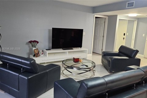 Condominio en venta en Miami, Florida, 2 dormitorios, 128.48 m2 № 2057945 - foto 5